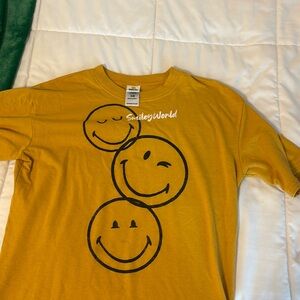 yellow oversized tshirt
